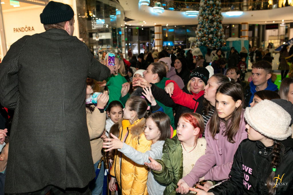 6-грудня-День-святого-Миколая.-Відкриття-ялинки-(фотозвіт)-(56)