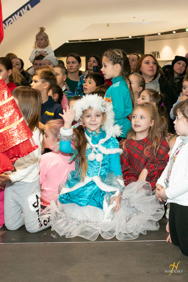 6-грудня-День-святого-Миколая.-Відкриття-ялинки-(фотозвіт)-(6)