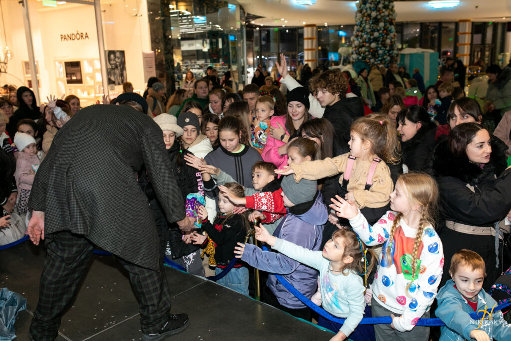 6-грудня-День-святого-Миколая.-Відкриття-ялинки-(фотозвіт)-(60)