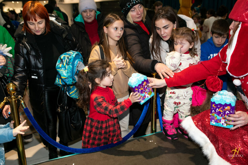6-грудня-День-святого-Миколая.-Відкриття-ялинки-(фотозвіт)-(63)
