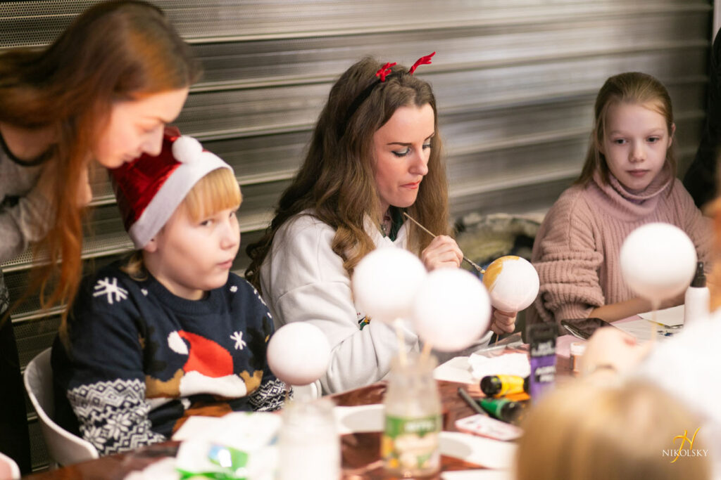 6-грудня-День-святого-Миколая.-Відкриття-ялинки-(фотозвіт)-(81)