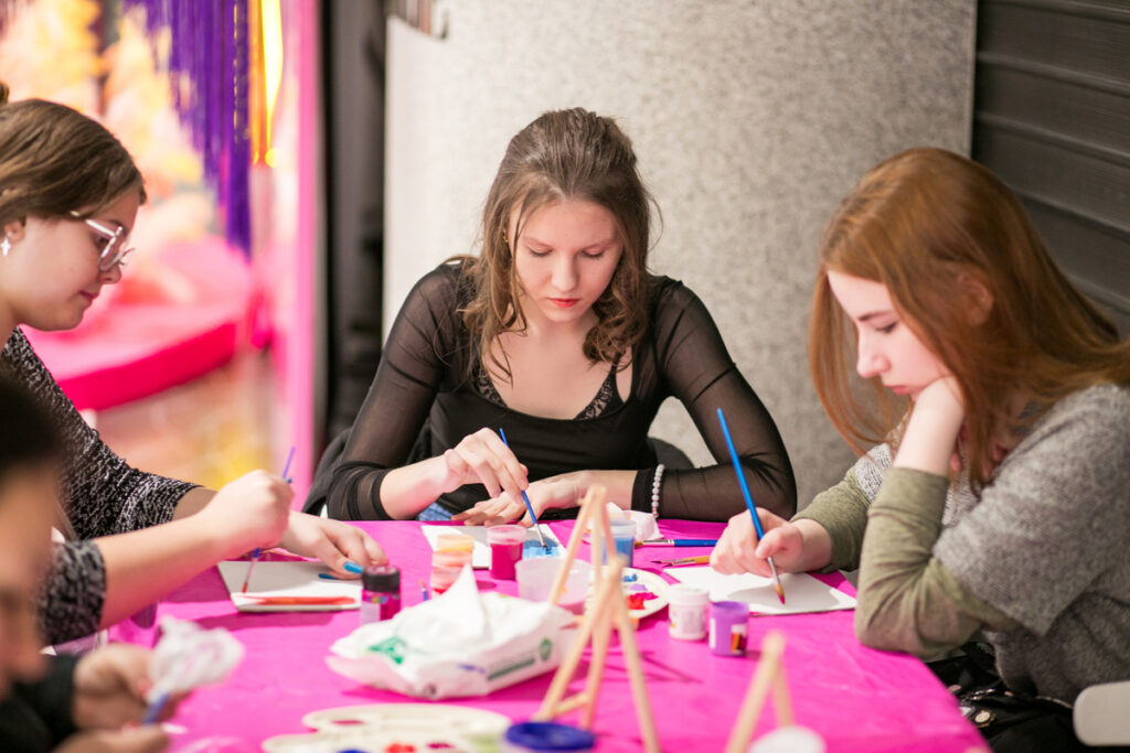 Nikolsky-22-23-02-101