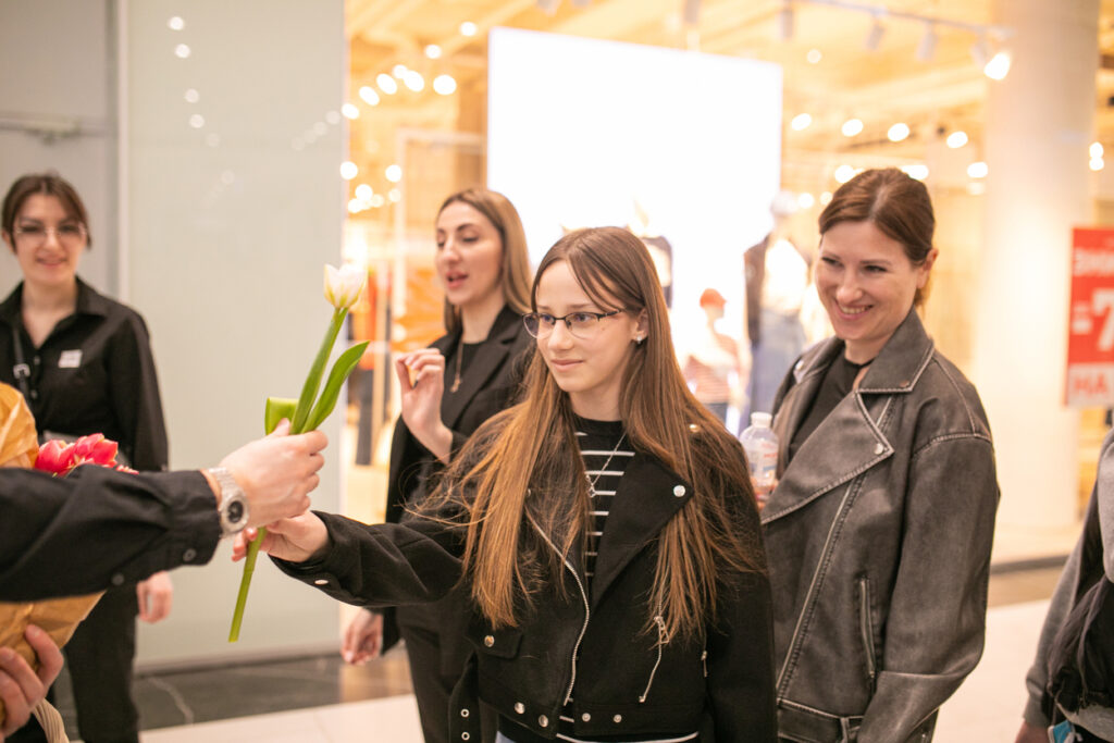 Nikolsky-08-09-03-28