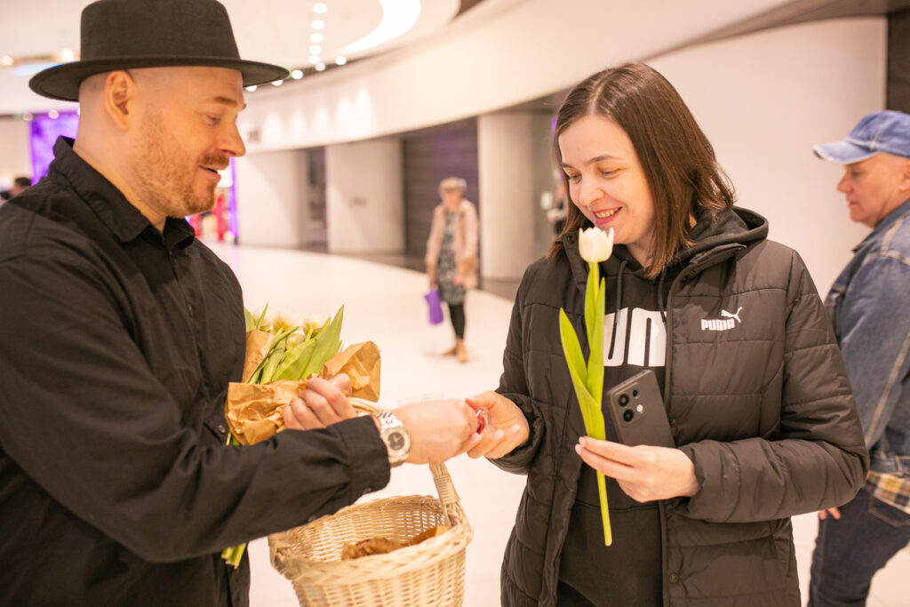 Nikolsky-08-09-03-85