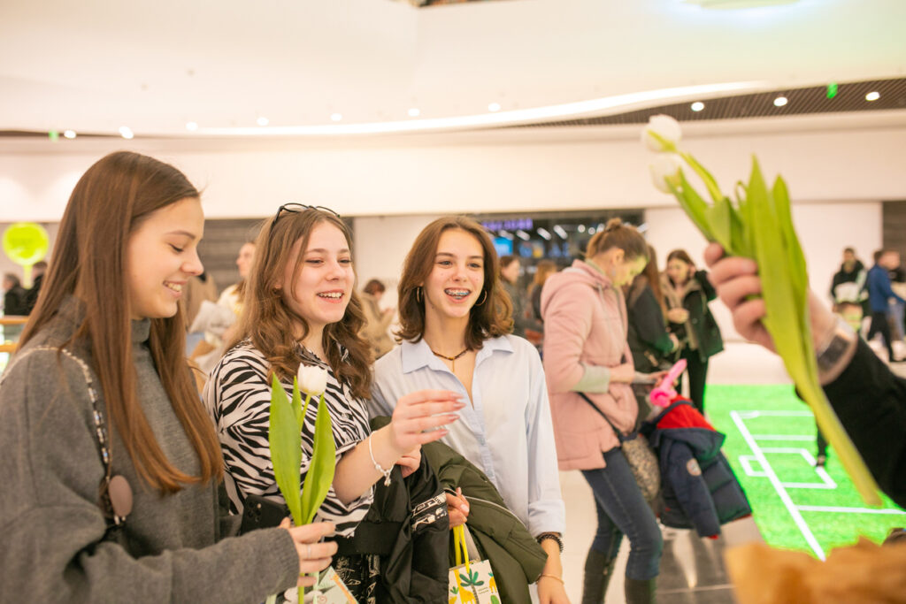 Nikolsky-08-09-03-98