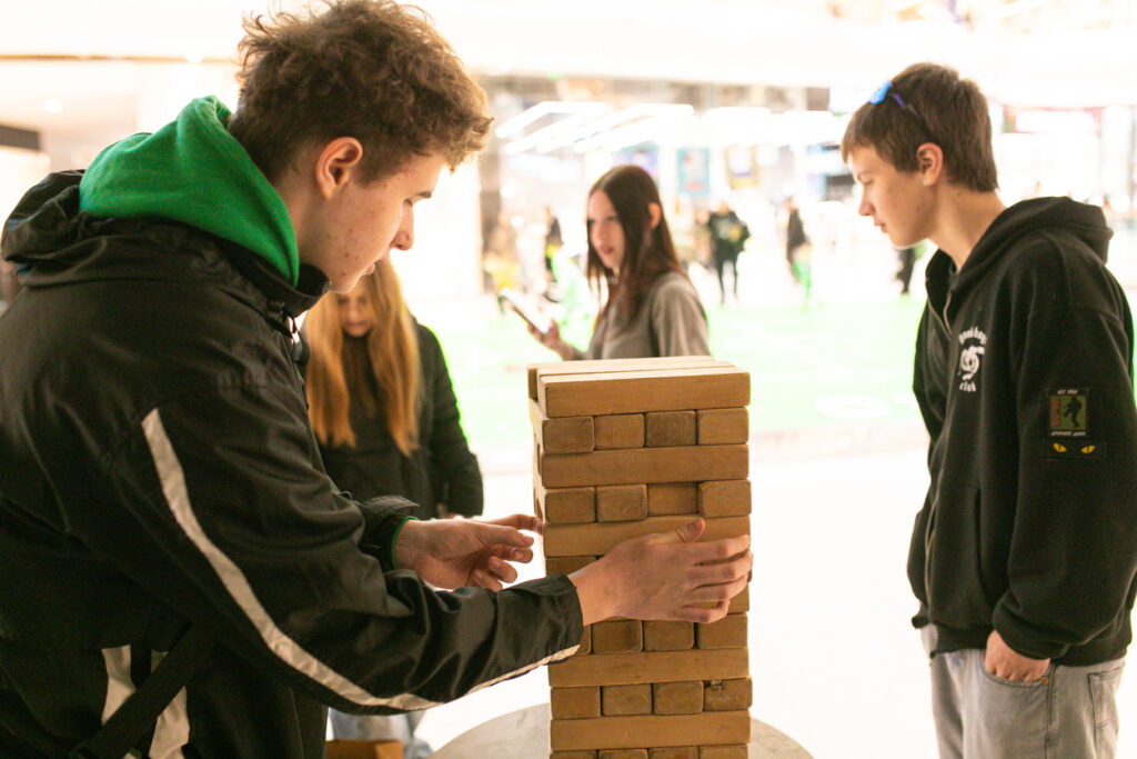 Nikolsky-15-16-03-102