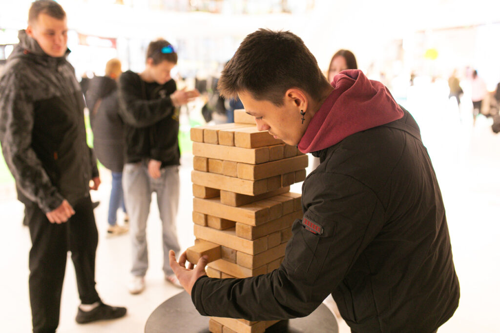 Nikolsky-15-16-03-132