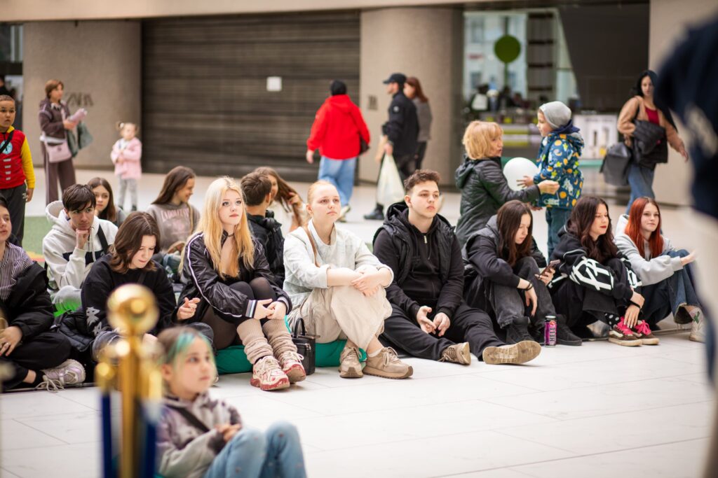 Topchiy-Photo-26-27-04-85