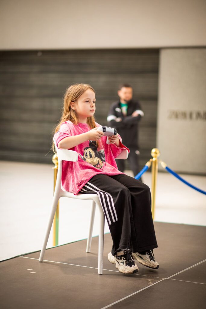 Topchiy-Photo-26-27-04-88