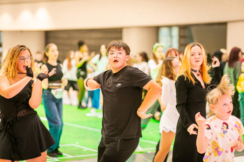 Nikolsky-14-15-06-216