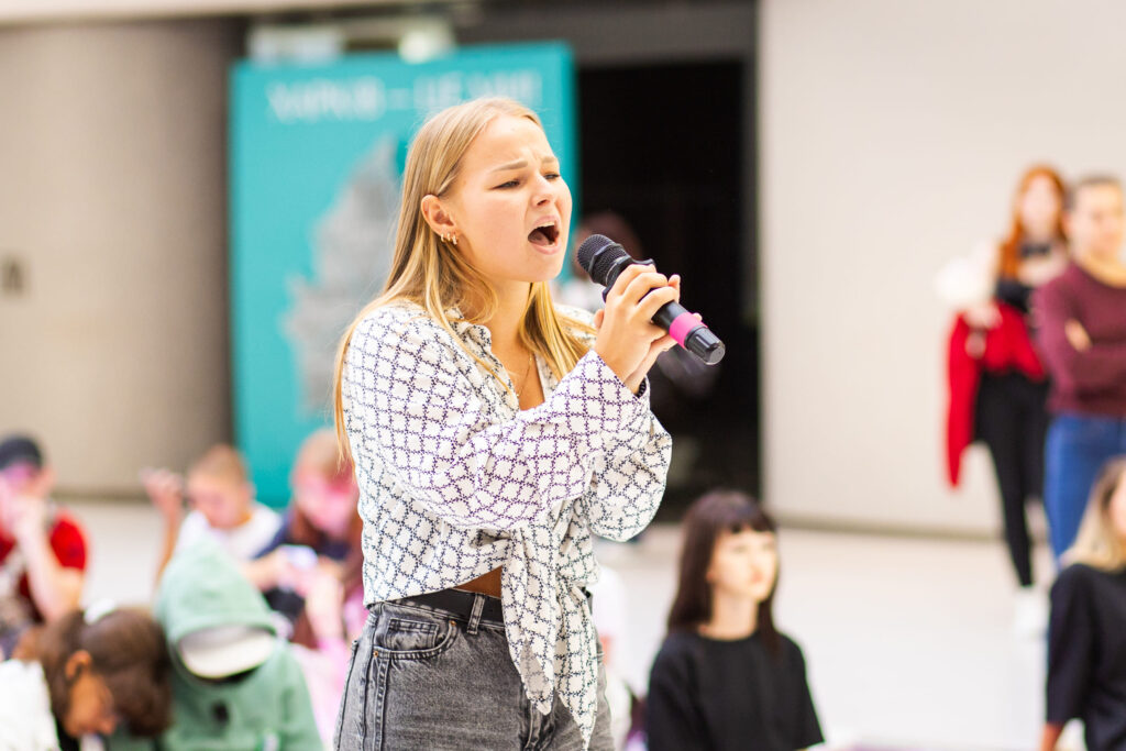 Nikolsky-13-14-09-212