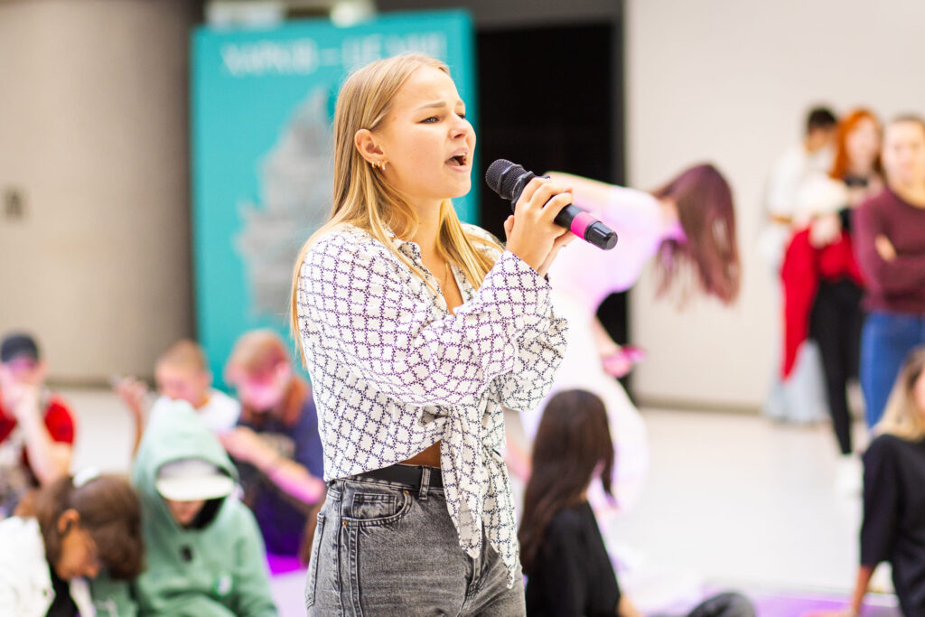 Nikolsky-13-14-09-213