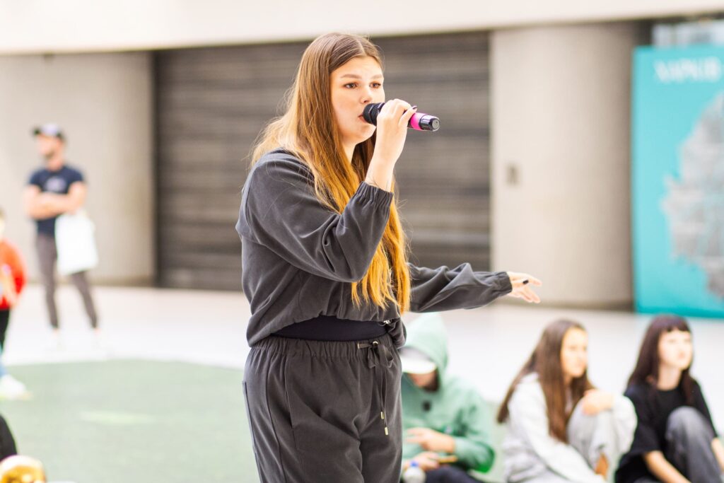 Nikolsky-13-14-09-215