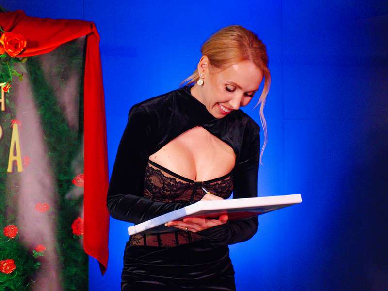 04-04-2026-Презентація-книги-Світлана-Ісаєва-Nikolsky-(124)