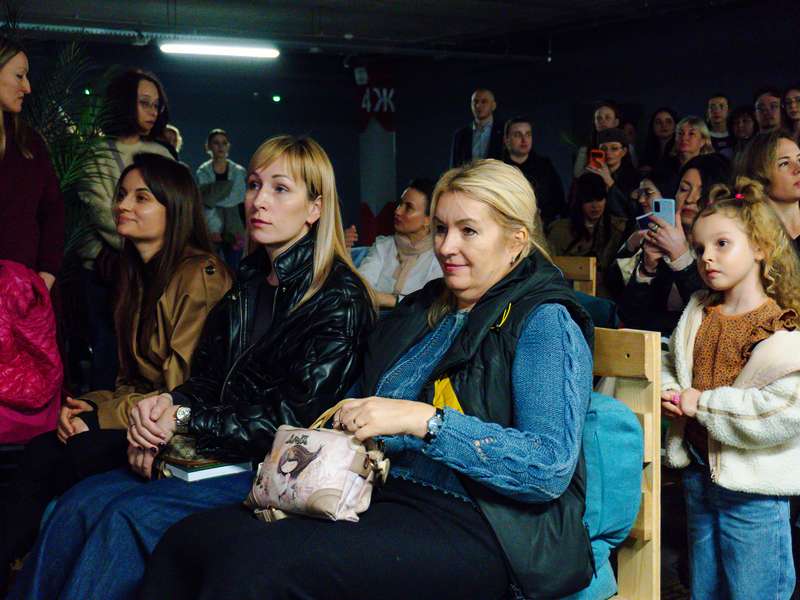 04-04-2026-Презентація-книги-Світлана-Ісаєва-Nikolsky-(13)