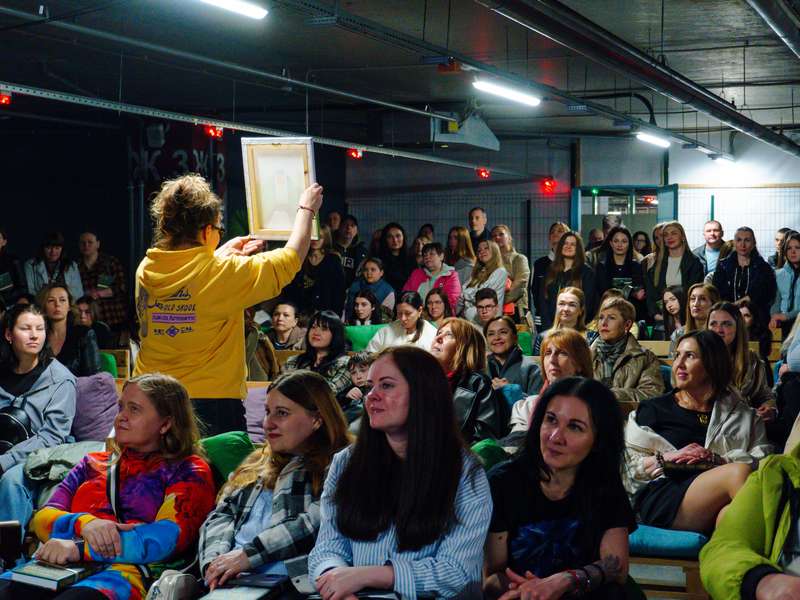 04-04-2026-Презентація-книги-Світлана-Ісаєва-Nikolsky-(152)