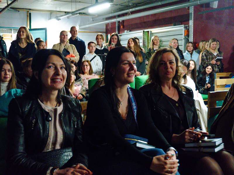 04-04-2026-Презентація-книги-Світлана-Ісаєва-Nikolsky-(171)