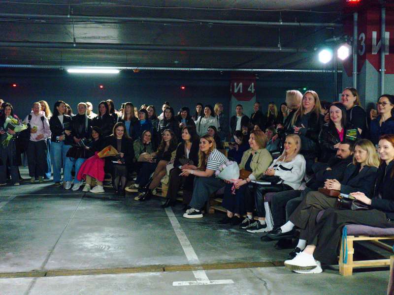 04-04-2026-Презентація-книги-Світлана-Ісаєва-Nikolsky-(18)