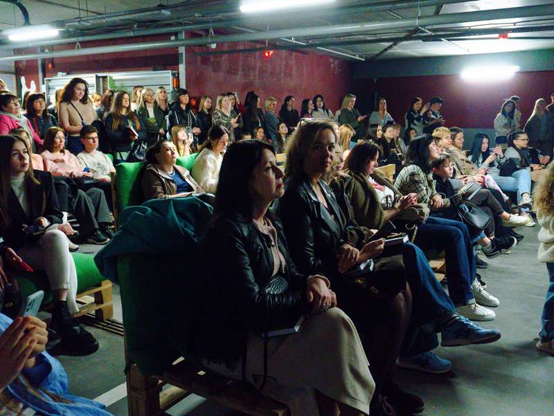 04-04-2026-Презентація-книги-Світлана-Ісаєва-Nikolsky-(20)