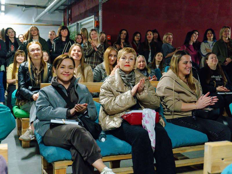 04-04-2026-Презентація-книги-Світлана-Ісаєва-Nikolsky-(22)