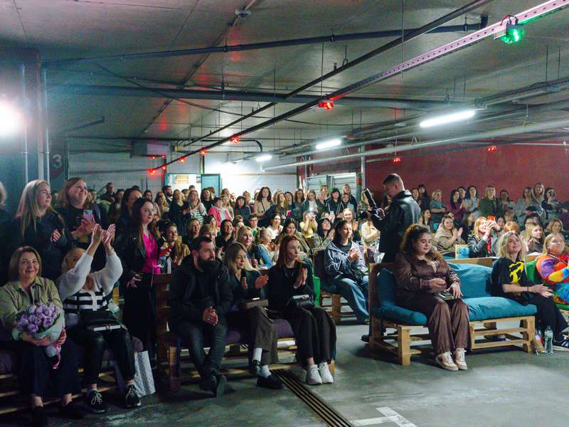 04-04-2026-Презентація-книги-Світлана-Ісаєва-Nikolsky-(28)