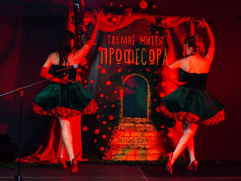 04-04-2026-Презентація-книги-Світлана-Ісаєва-Nikolsky-(32)