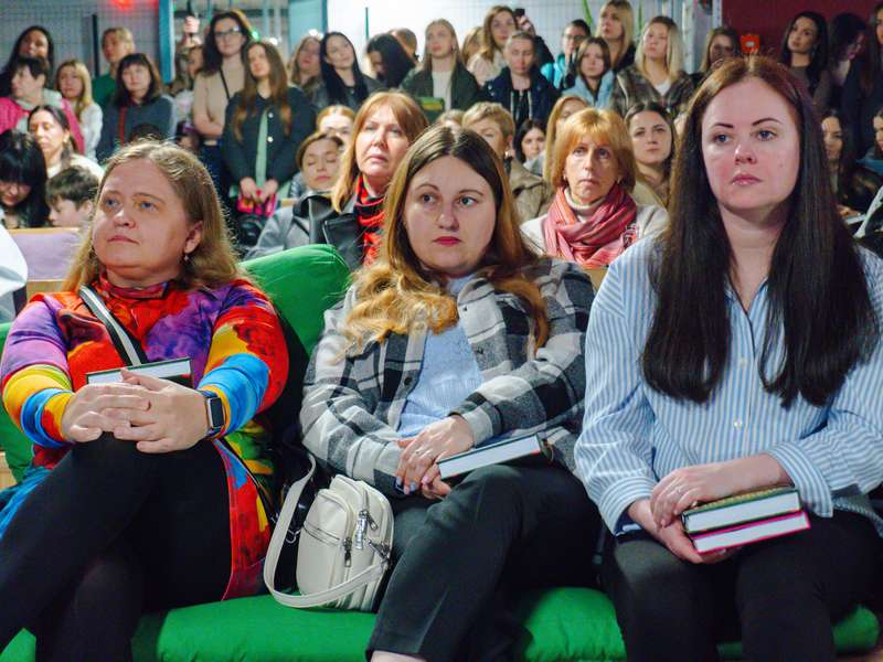 04-04-2026-Презентація-книги-Світлана-Ісаєва-Nikolsky-(81)